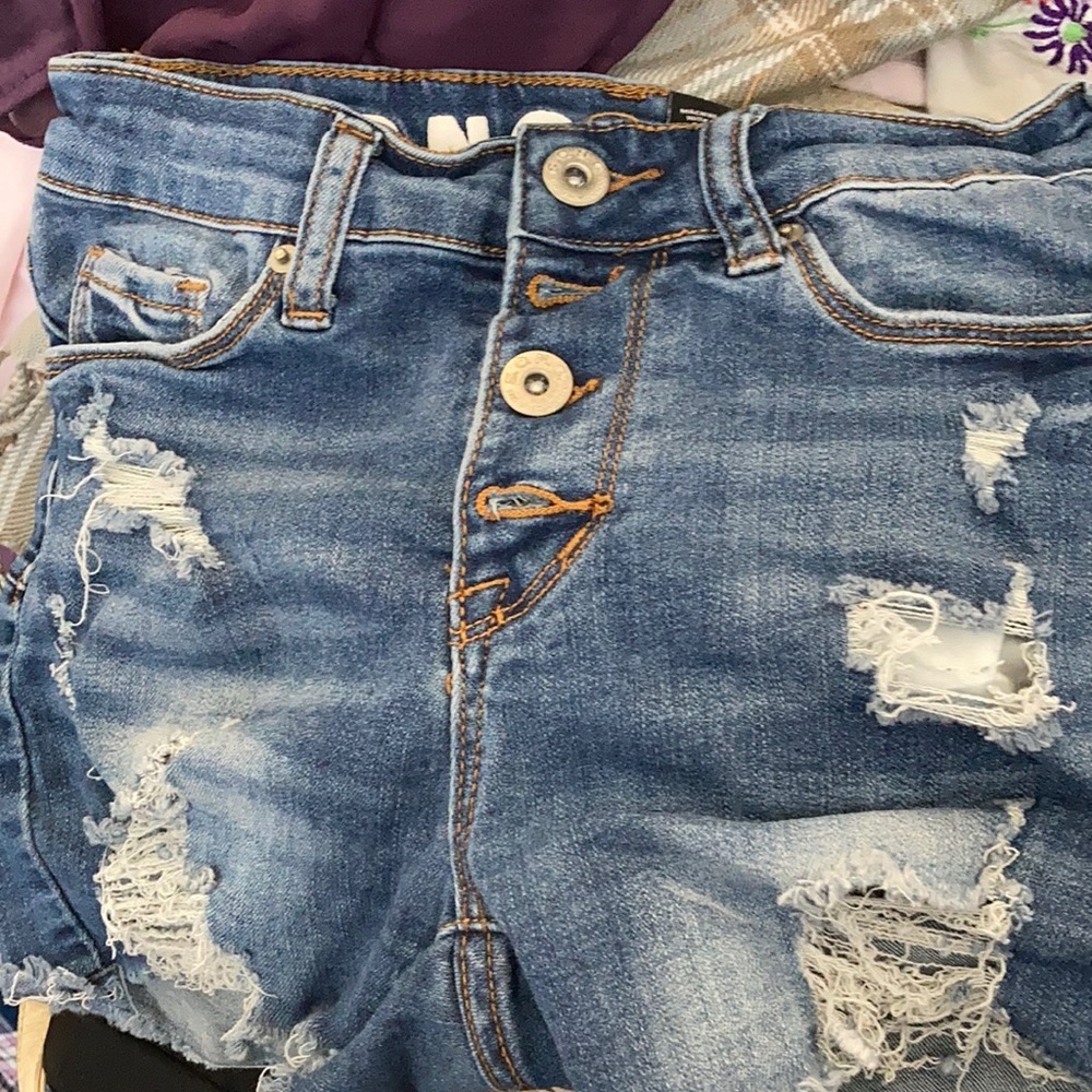 FINAL MARKDOWN Ladies’ S.O.N.G. Curvy High Rise Distressed Shorts (00/23)